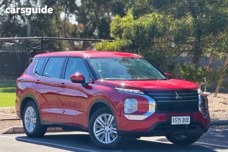 Red 2023 Mitsubishi Outlander Wagon Es 5 Seat (2Wd)