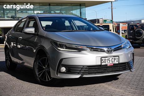 Silver 2017 Toyota Corolla Sedan Zr