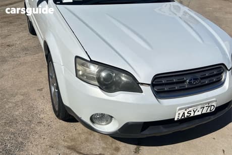 White 2005 Subaru Outback Wagon 3.0R Premium