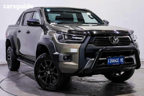 Bronze 2024 Toyota Hilux Double Cab Pick Up Rogue 48V (4X4)