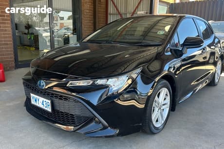 Black 2018 Toyota Corolla Hatchback Ascent Sport (Hybrid)