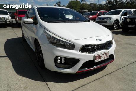 White 2014 Kia Pro_cee'd Hatchback Gt