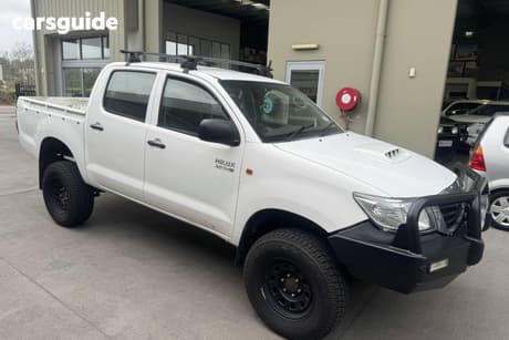 White 2011 Toyota Hilux Dual Cab Pick-up Sr (4X4)