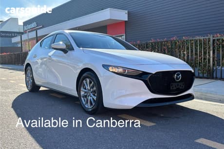 White 2024 Mazda 3 Hatchback G20 Pure