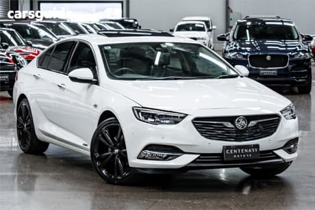 White 2018 Holden Calais Liftback V