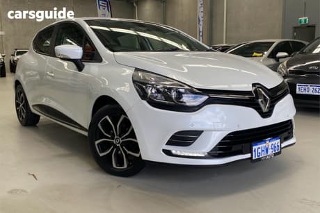 White 2017 Renault Clio Hatchback Life