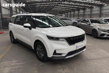 White 2023 Kia Carnival Wagon S