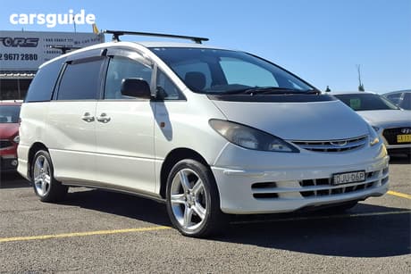 White 2000 Toyota Estima SUV G