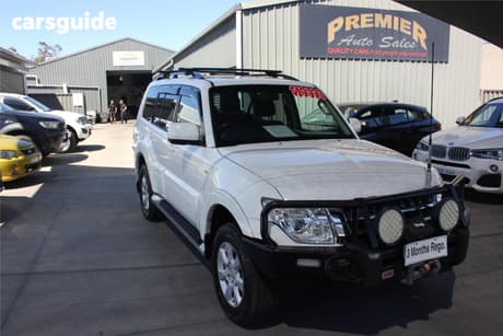 White 2015 Mitsubishi Pajero Wagon Glx Lwb (4X4)