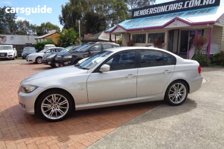 Silver 2009 BMW 320D Sedan Executive