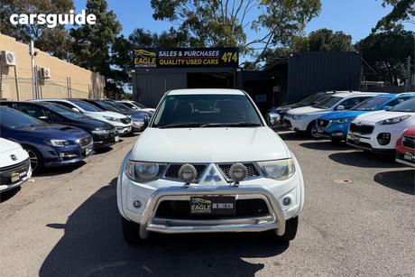 White 2010 Mitsubishi Triton Double Cab Utility Glx-R (4X4)