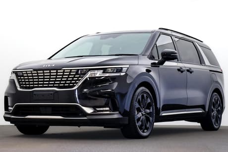 Black 2023 Kia Carnival Wagon Special Edition
