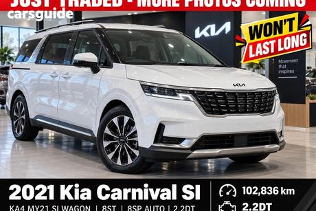 White 2021 Kia Carnival Wagon Si