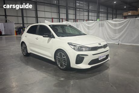 White 2020 Kia RIO Hatchback Gt-Line