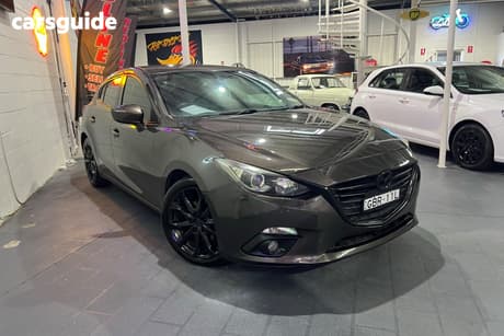 Grey 2014 Mazda 3 Hatchback Sp25