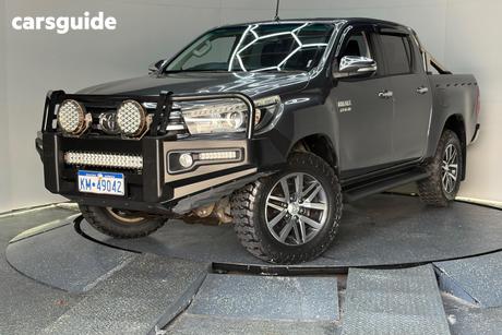 Grey 2017 Toyota Hilux Dual Cab Utility Sr5 (4X4)