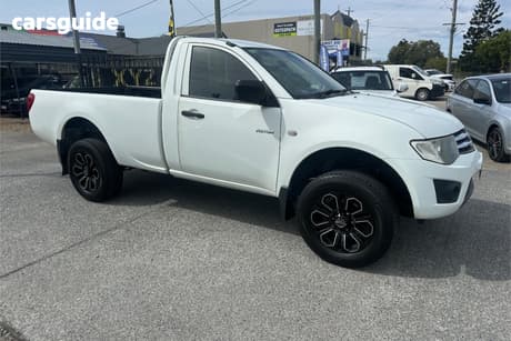 White 2012 Mitsubishi Triton Utility Glx
