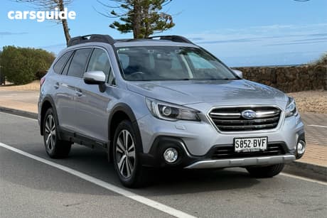 Silver 2017 Subaru Outback Wagon 2.5I Premium