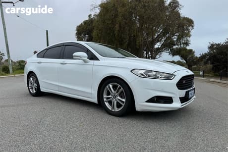 White 2018 Ford Mondeo Hatchback Ambiente