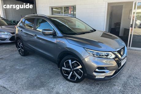 Grey 2018 Nissan Qashqai Wagon N-Tec