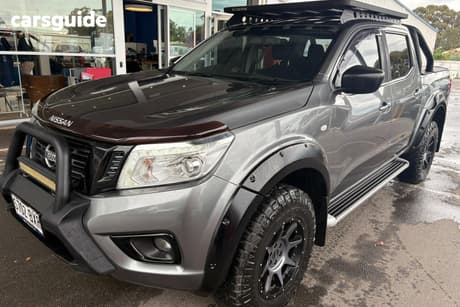 Grey 2018 Nissan Navara Dual Cab Pick-up St (4X4)