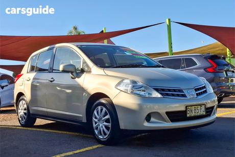 Gold 2011 Nissan Tiida Hatchback St