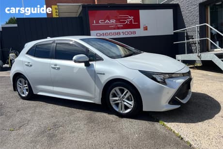 White 2022 Toyota Corolla Hatchback Sx Hybrid