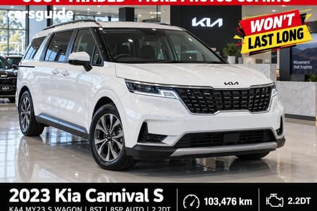 White 2023 Kia Carnival Wagon S