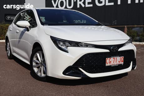 White 2022 Toyota Corolla Hatchback Ascent Sport + Navigation