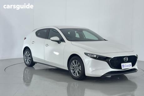 White 2025 Mazda 3 Hatchback G20 Pure