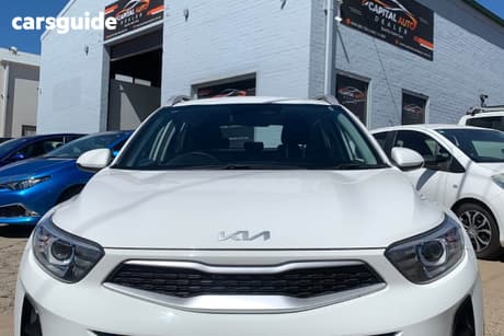 White 2021 Kia Stonic Wagon S