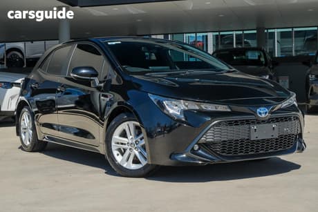 Black 2018 Toyota Corolla Hatchback Sx (Hybrid)