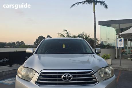 Silver 2010 Toyota Kluger Wagon Grande (Fwd)