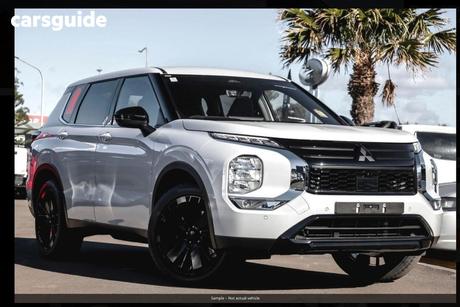 White 2026 Mitsubishi Outlander Wagon Black Edition 7 Seat (2Wd)