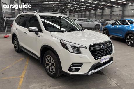 White 2023 Subaru Forester Wagon Hybrid L (Awd)