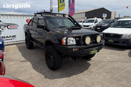 Black 2015 Nissan Navara Dual Cab Pick-up St-R (4X4)