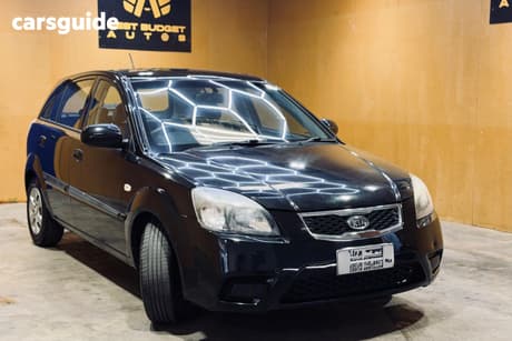 Black 2010 Kia RIO Hatchback S