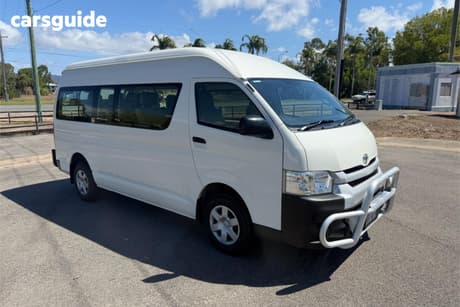 White 2017 Toyota HiAce Bus Commuter
