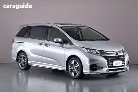 Silver 2018 Honda Odyssey Wagon Vti-L