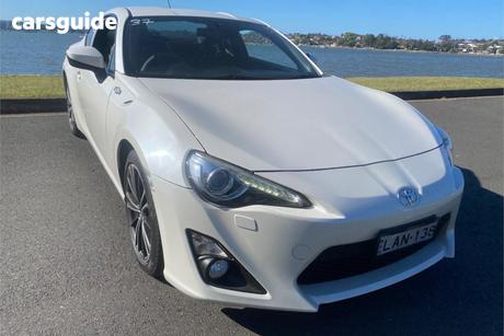 White 2013 Toyota 86 Coupe Gts