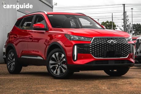 Red 2026 Chery Tiggo 4 SUV ULTIMATE F