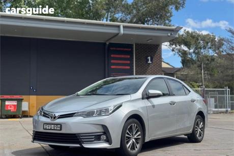 Silver 2018 Toyota Corolla Sedan Sx