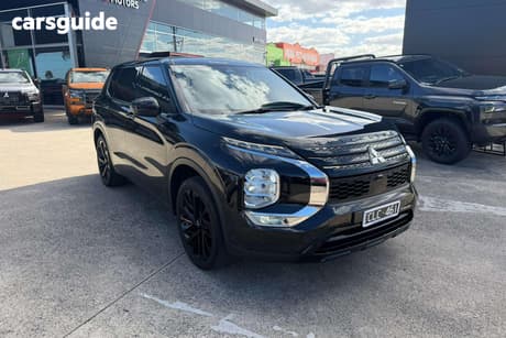 Black 2023 Mitsubishi Outlander Wagon Ls Black Edition 7 Seat (2Wd)