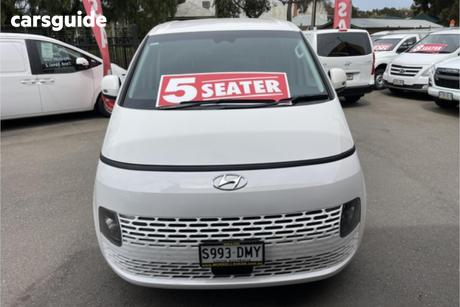 White 2023 Hyundai Staria Load Commercial US4.V2 F