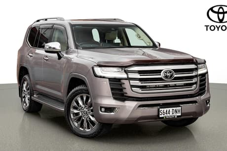 Bronze 2022 Toyota Landcruiser Wagon Lc300 Sahara Zx (4X4)