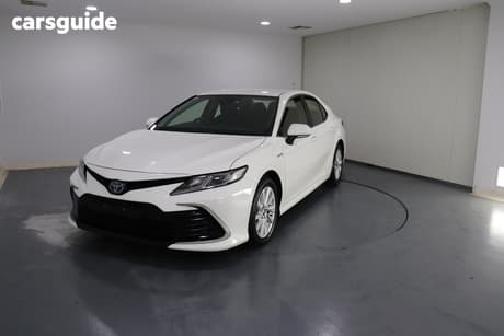 White 2021 Toyota Camry Sedan Ascent