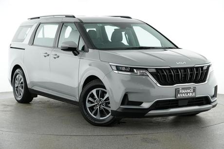 Silver 2024 Kia Carnival Wagon S