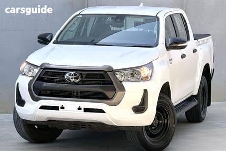 White 2022 Toyota Hilux X Cab Cab Chassis Sr (4X4)