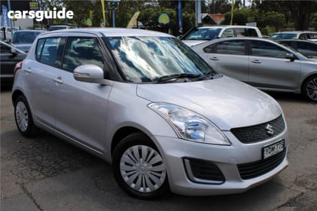 Silver 2015 Suzuki Swift Hatchback Gl