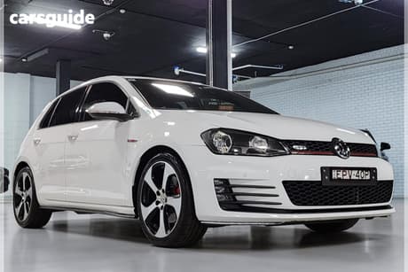 White 2014 Volkswagen Golf Hatchback Gti